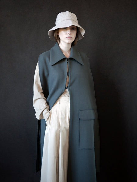 Ona Cape by MME A-S DÅVIK 2018