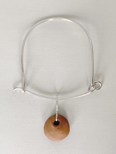 MLHT NECK RING WITH CERAMIC PENDANT