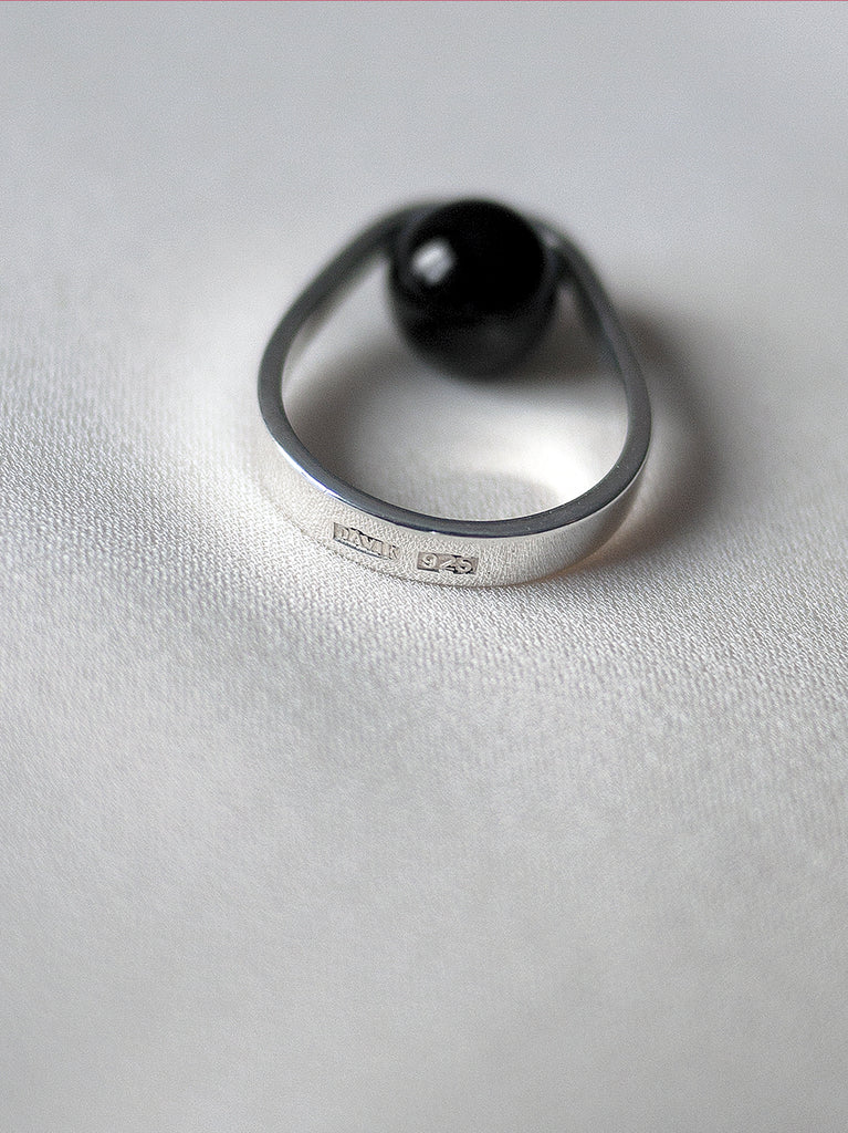 ONYX ORB RING