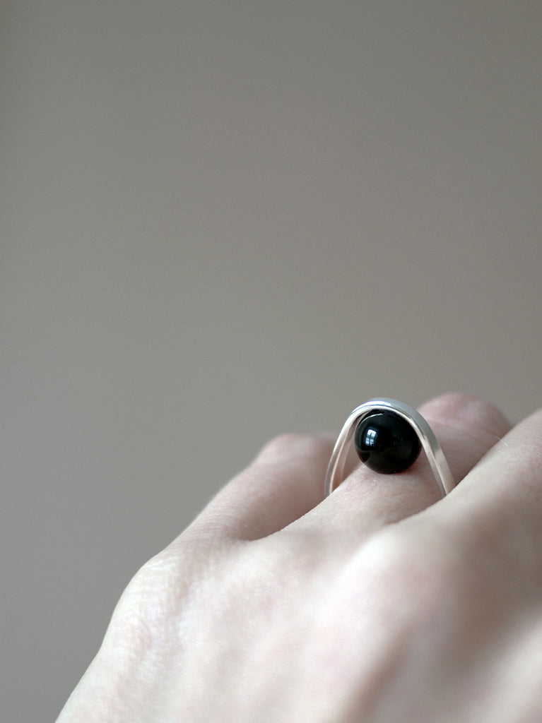 ONYX ORB RING